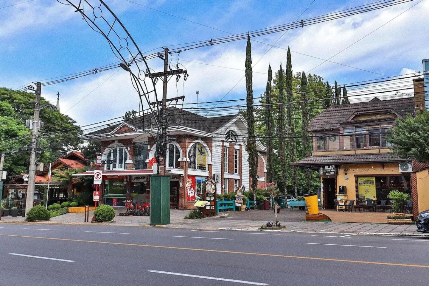 Апартаменти Locar-In Gramado - Loft A 50 M Da Rua Coberta. Екстер'єр фото